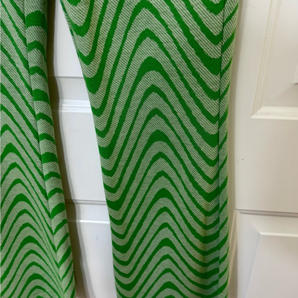 Urban Outfitters Green and White Patterned Flare Pants - Picture 3 of 6